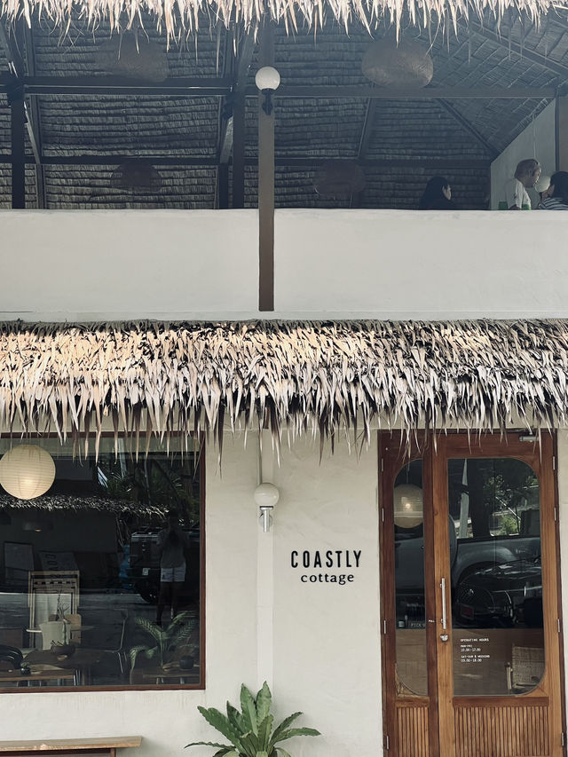 Coastly Cottage คาเฟ่สไตล์บาหลีที่แก่งกระจาน 🏝️