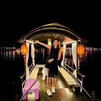 ล่องเรือ ชมแสงไฟบ้านรักไทย แม่ฮ่องสอน