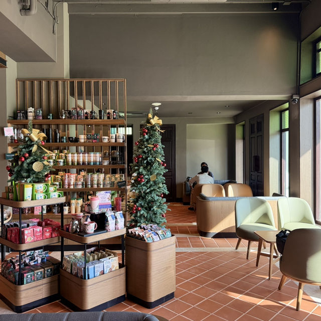 Starbucks เปิดใหม่ต้อนรับวันคริสต์มาส 