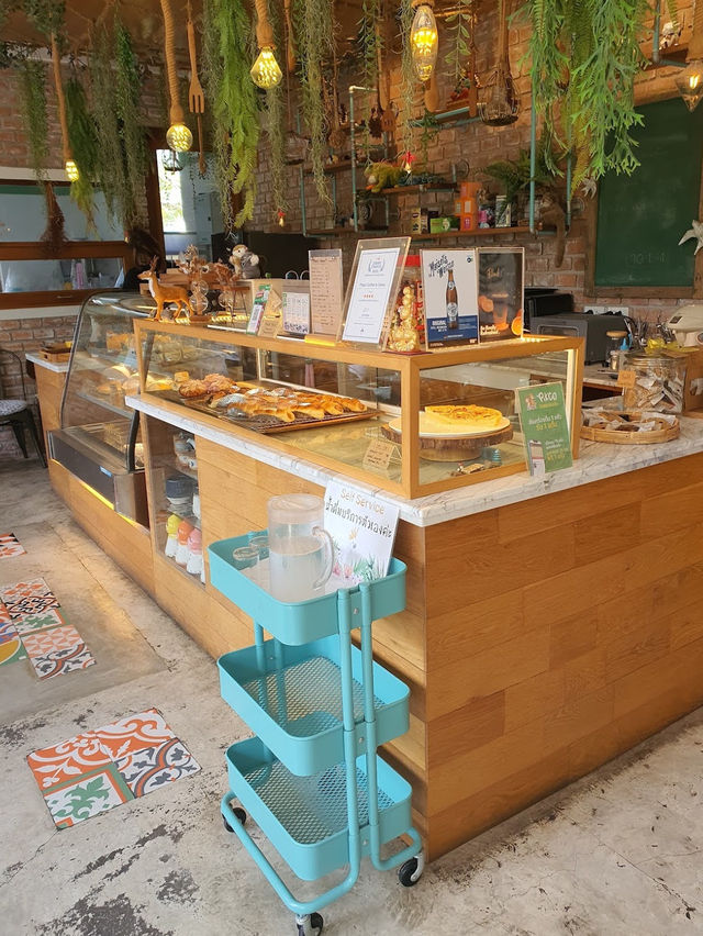 PikGO Cafe nearby immigration 