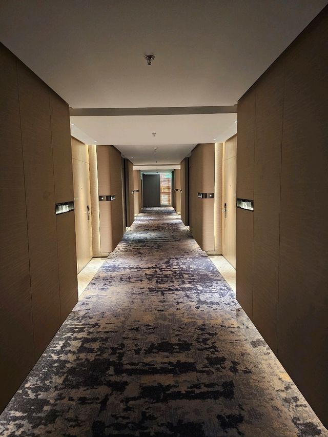 夢幻海鮮自助餐+豪華住宿，一次過滿足！