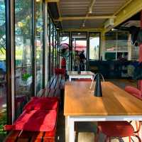 Ekues Cabin Cafe: A Tranquil Retreat in Putrajaya