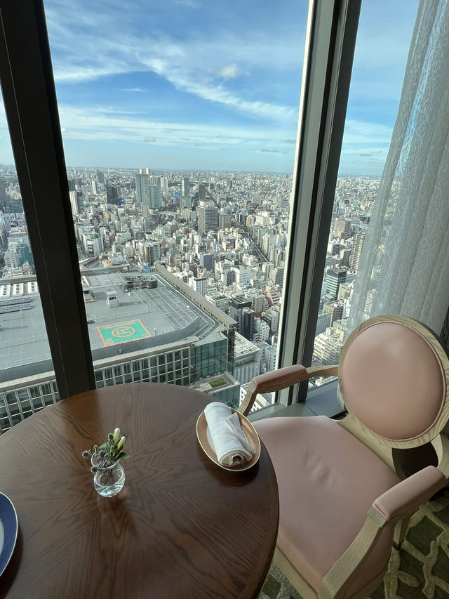Seasonal afternoon tea at Mandarin Oriental Tokyo