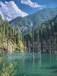 😭 UNIQUE LAKE ALERT - Hiking to Kaindy Lake 