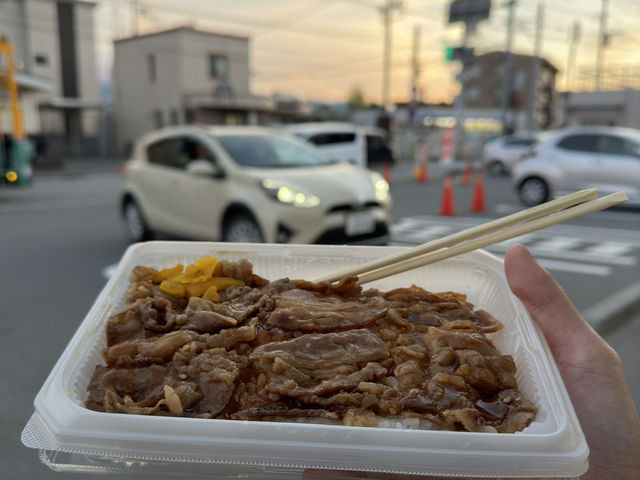A Convenience Store with a Million-Dollar View: Lawson and Mount Fuji