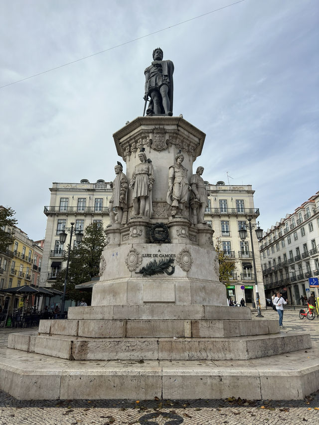 A Day in the Heart of Lisbon: Explore, Relax, Enjoy