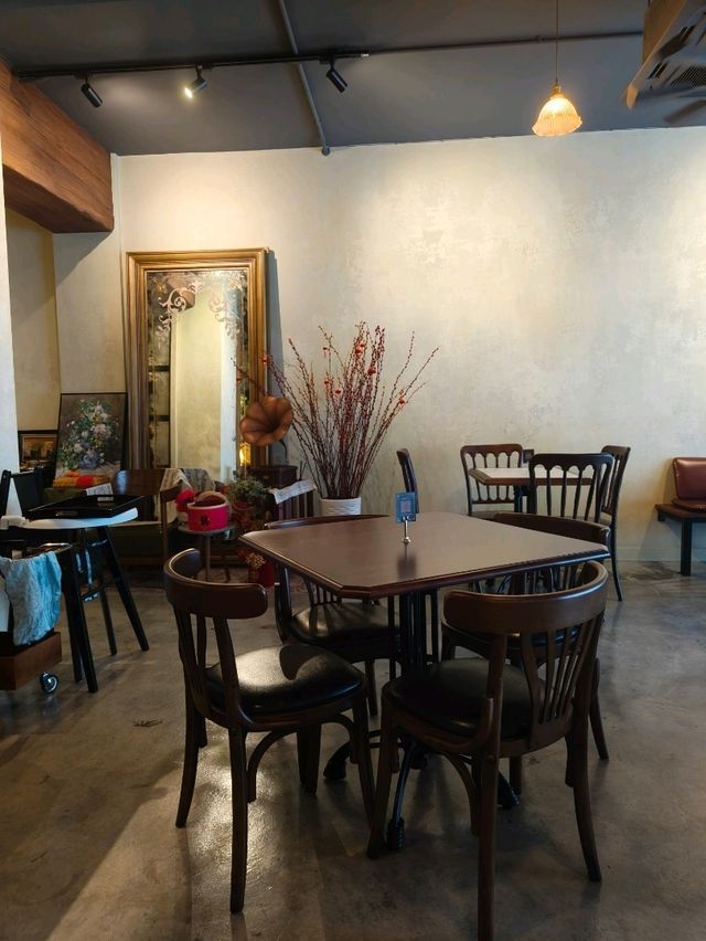Where Tradition Meets Modern Charm