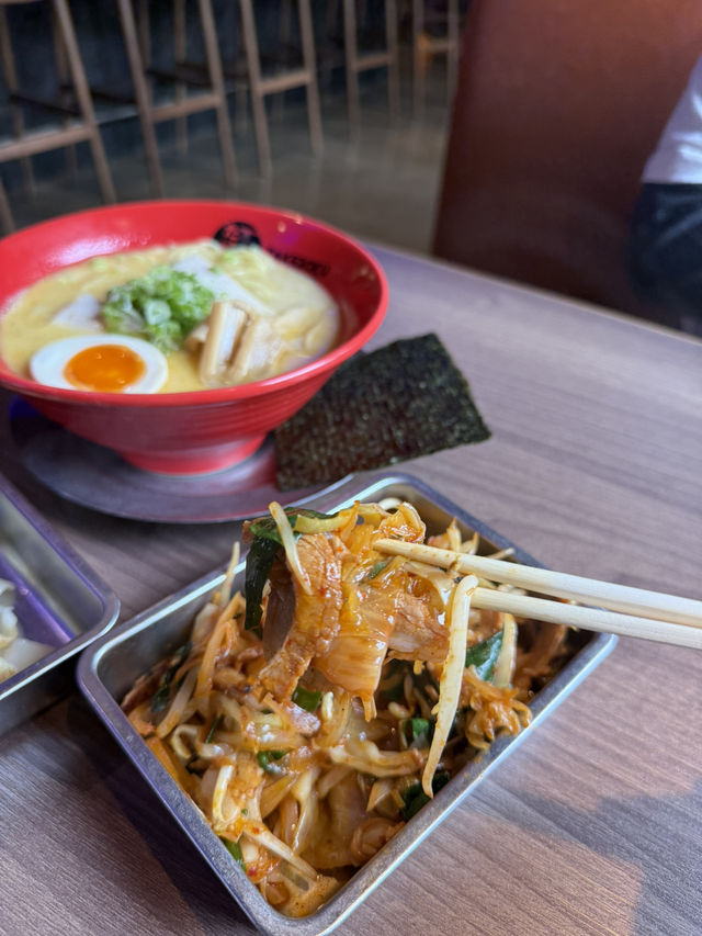 有水準拉麵店🍜