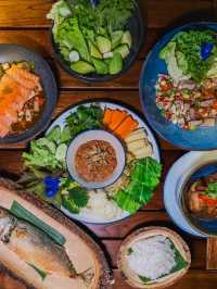 ระรื่น กระบี่ Restaurant & Bar 