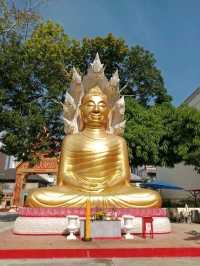 ไหว้พระขอพร วัดไตรธรรมาราม