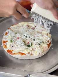  ร้านหน้าบ้าน  เนินทราย โทร 096-1580995  