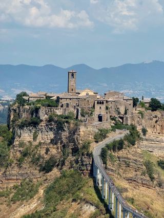 Timeless Wonder – My Solo Journey to Civita di Bagnoregio