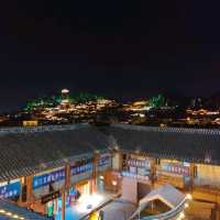 Lijiang Winter Wonderland: Snow-Capped Peaks, Ancient Streets, and Modern Comforts