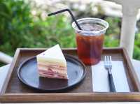 Sweet Escape in Shinagawa: Lily Cakes 🍰🍓