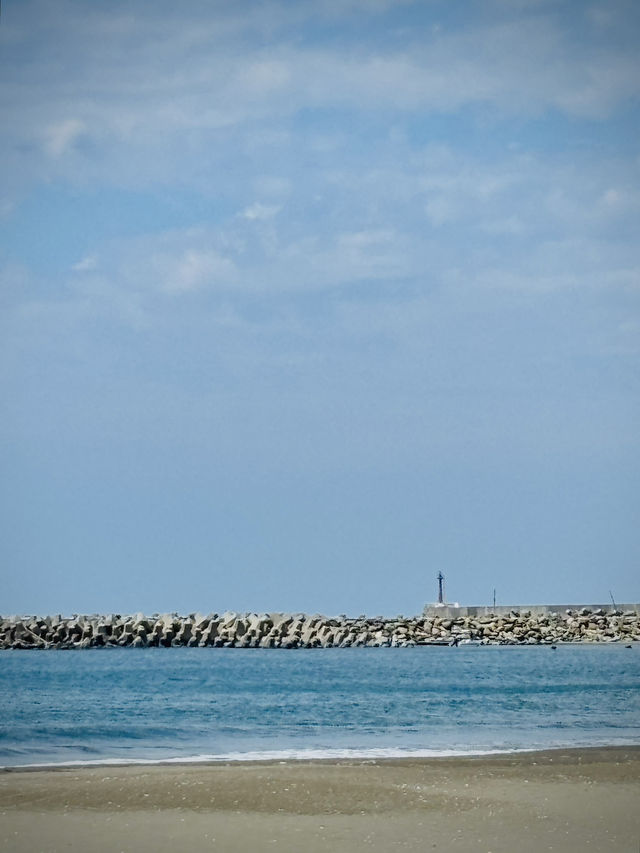 台南 漁光島 🌊 海邊漫步，享受陽光與海風！⛵️