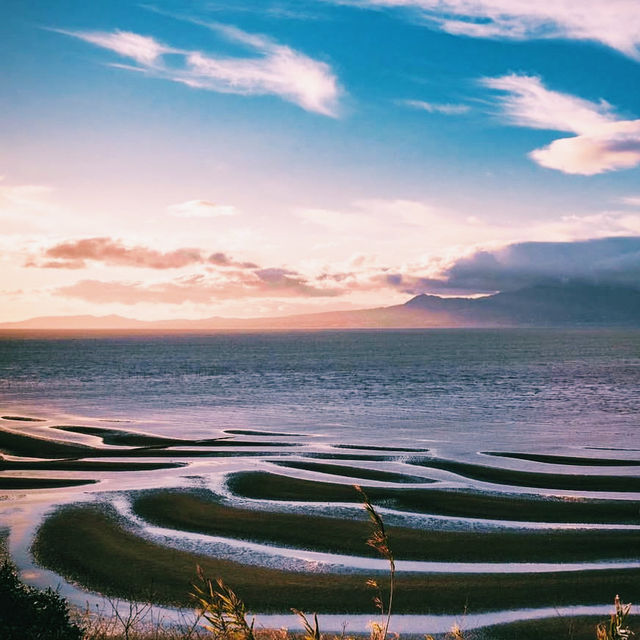 干潮時に現れる幻想的な砂紋🌆🌊