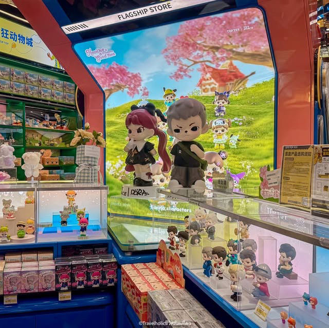 Top Toy แฟลกชิพสโตร์ที่เซี่ยงไฮ้ใหญ่มาก 