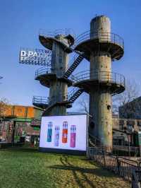 Exploring the famous, vibrant & unique contemporary art districts in Beijing. 