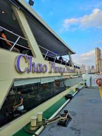 "Enchanting Nights on the Chao Phraya: A River Journey Through Bangkok's Heart"