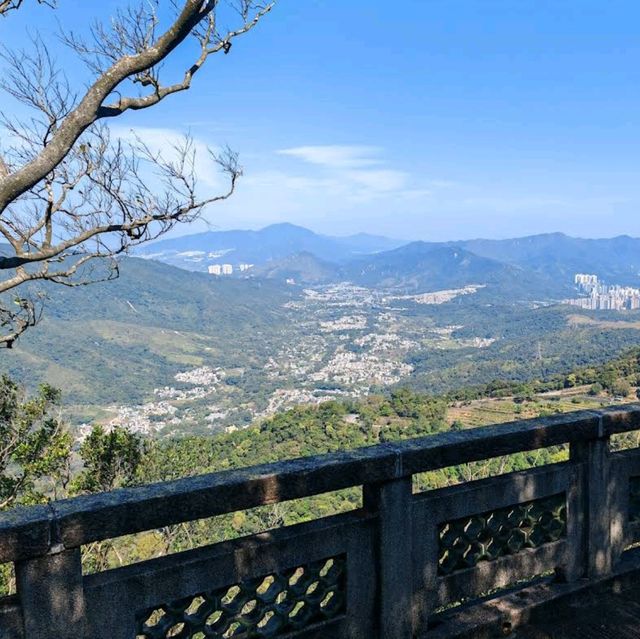 嘉道理農場暨植物園 (Kadoorie Farm and Botanic Garden)