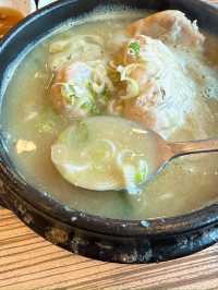 【済州島】珍しい✨済州名物緑茶の参鶏湯✨