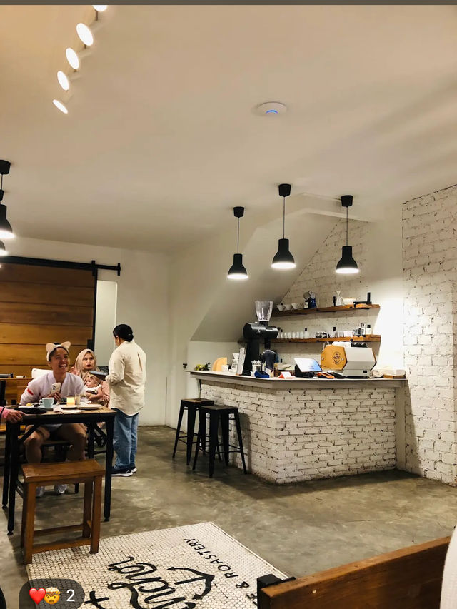 Anchor Cafe & Roastery
