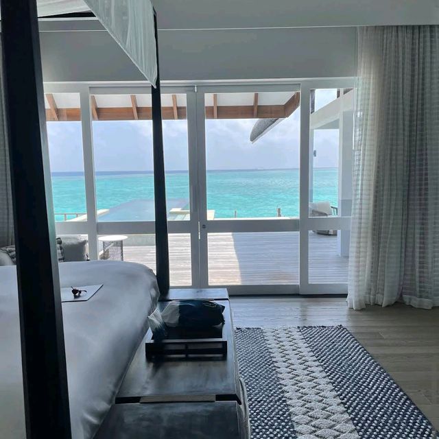 Four Seasons Resort Maldives at Landaa Giraavaru