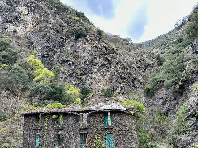 法國秘境🇫🇷藏在庇里牛斯山的D66公路：我們找到野溪溫泉了！
