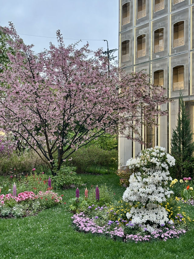 아름다운 꽃들을 구경하기 좋은 💐 젊고 힙한 성수동 여행코스 추천💖