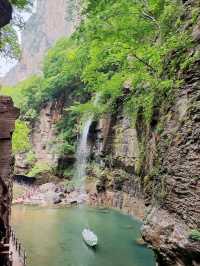 雲台山紅石峽、潭瀑峽、泉瀑峽、獼猴谷