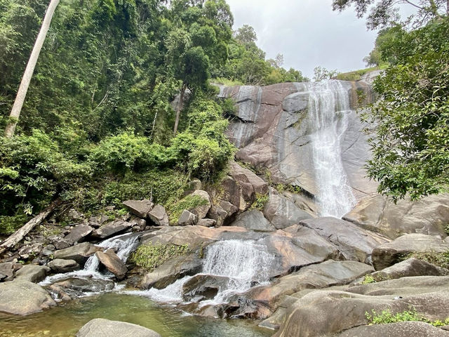 🌿 Seven Wells Waterfall: Langkawi’s Natural Infinity Pool in the Sky!