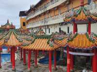 Black Dragon Cave Temple: Stairs, Secrets & the Best Yong Tau Foo in Town🐉🏯