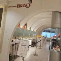 [新宿]宝石のように輝く上質なフルーツのパフェ[タカノフルーツパーラー 新宿高島屋店]