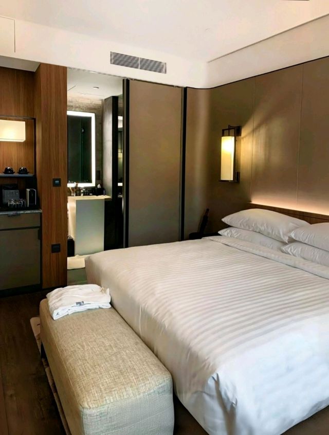 A Refined Stay at The Clan Hotel Singapore, Where Heritage Meets Modern Luxury. 