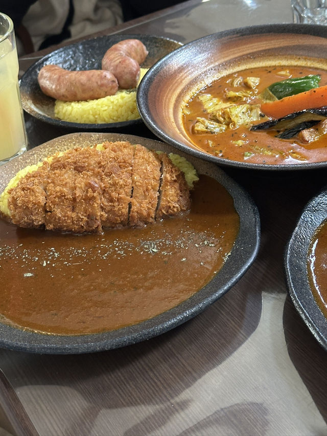 🍛日本人也在排队的富良野咖喱店！好吃不贵还暖胃