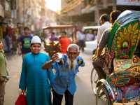 One Day in Dhaka: Chaos, Culture & Colors of the Capital