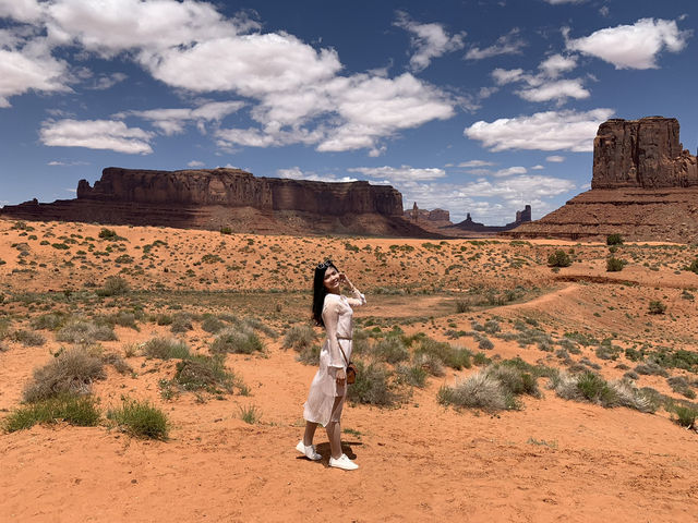 Monument Valley Navajo Tribal Park on a Spring Day: Desert Heat and Timeless Beauty