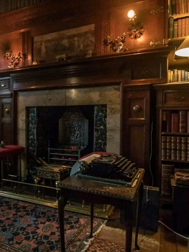 Stepping Back in Time at Wightwick Manor – A Hidden Gem in the West Midlands