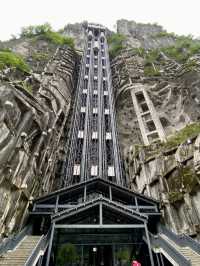 ต้องไปเห็นด้วยตาเนื้อ=>อุทยานหลุมฟ้าสามสะพานสวรรค์