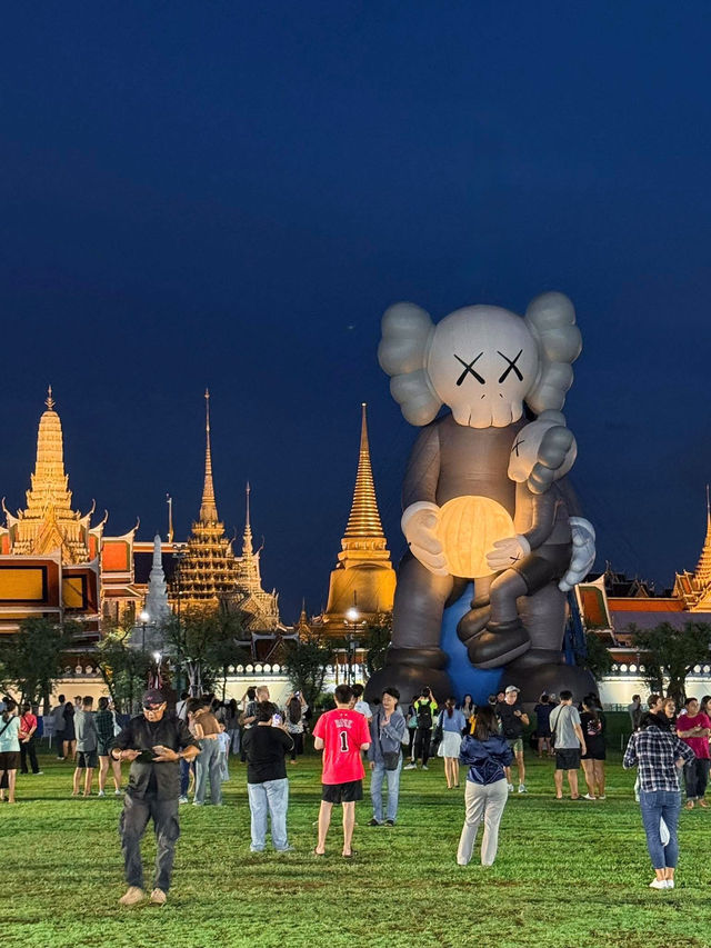 KAWS: HOLIDAY THAILAND 