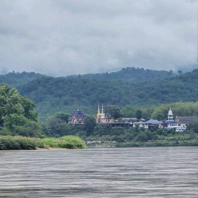ท่องเที่ยวเชียงแสน เชียงราย 🏞
