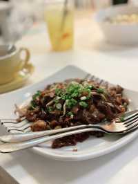 Pahang Gateway: Super Bites & Mansion Stays!
