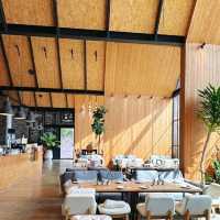 The Village Farm To Cafe ฟาร์มเฮาส์ชนบทที่งดงาม