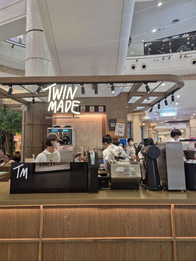 Twin Made Specialty Coffee & Bakery @Terminal21