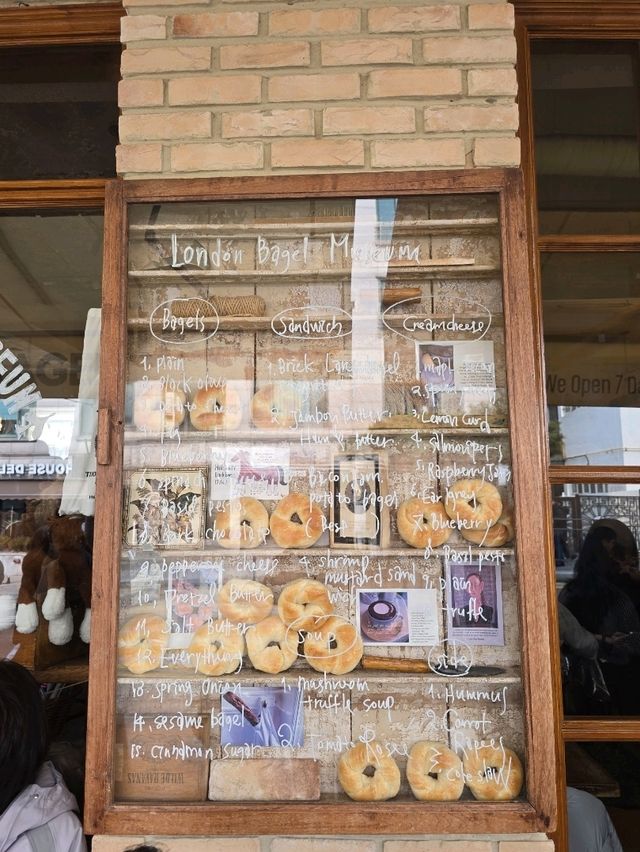 首爾必訪的人氣咖啡店！😍 ～ London Bagel Museum 🥯☕✨