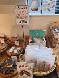 부산 수영구 빵지순례 명소로 핫한 베이커리