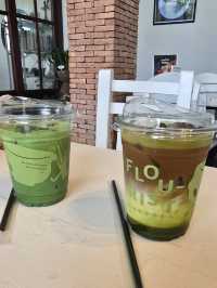 Flourist Cafe ชาเขียวดีๆ ขนมดีๆ ของดีสามโคก