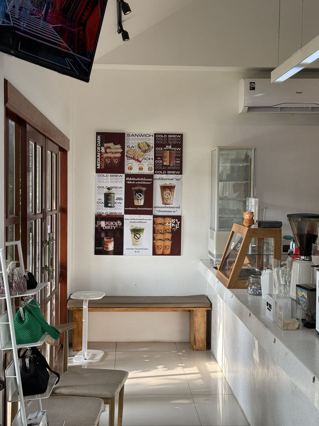 EASE coffee and desserts | Ubon Ratchathani 