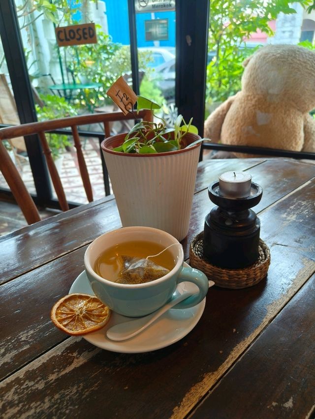 Calm Moments and Creamy Lattes