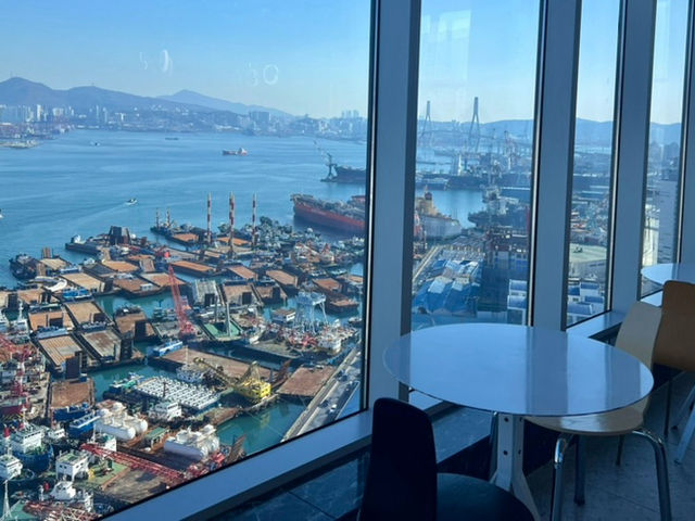 부산 영도에서 꼭 가봐야 할 28층 고층 감성카페 🌆